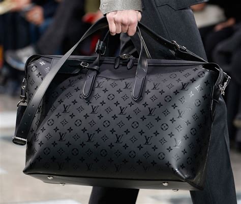 lv for man